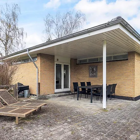 6 Person In Gilleleje-by Traum Gilleleje