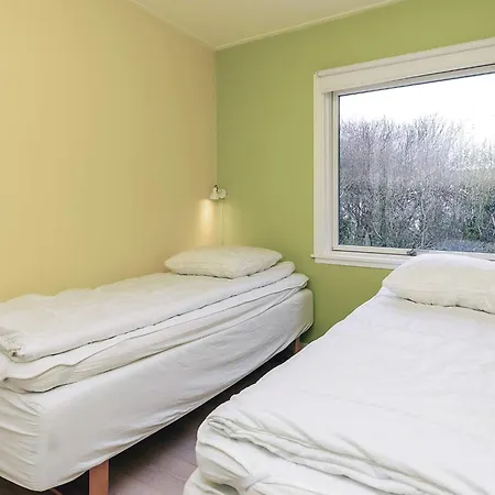 6 Person In Gilleleje-by Traum